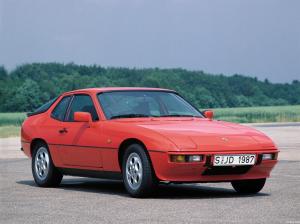 porsche_924-s-coupe-1986-88_r2